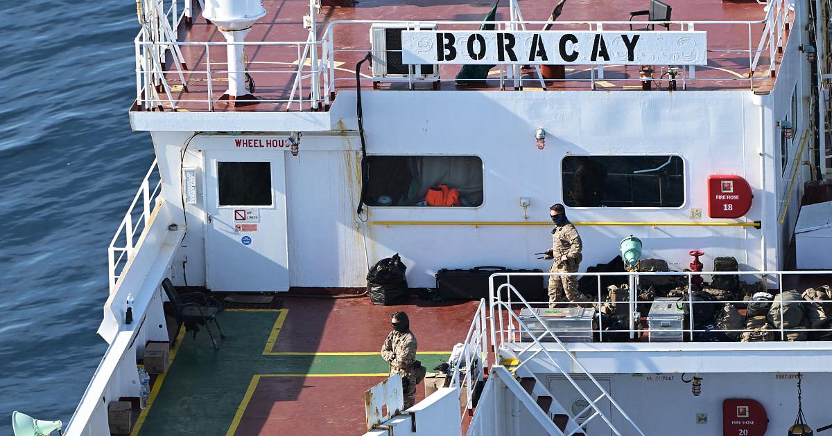 France Detains Crew of Russian-Linked Tanker Amid Denmark Drone Investigations