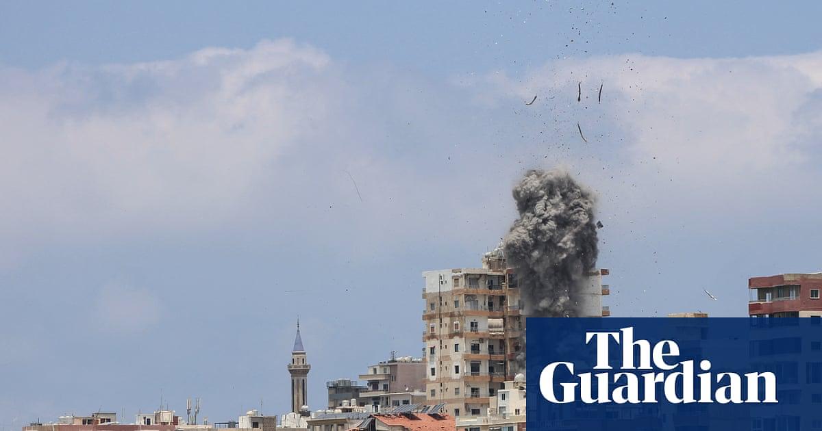 Israeli strikes on Tyre kill eight, trigger evacuation of Christian quarter