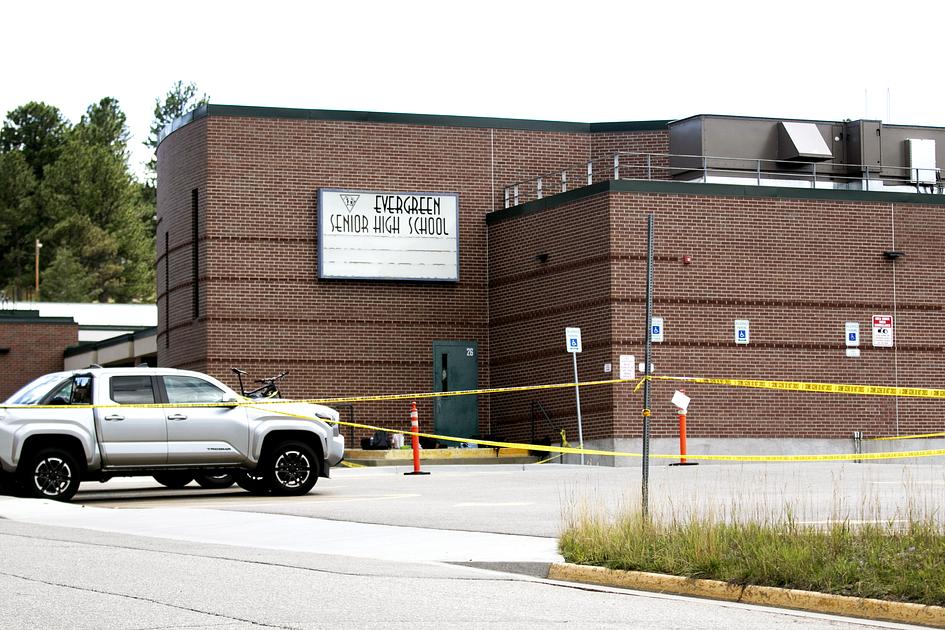 Evergreen High School Shooting Leaves Two Students Injured, Suspect Deceased