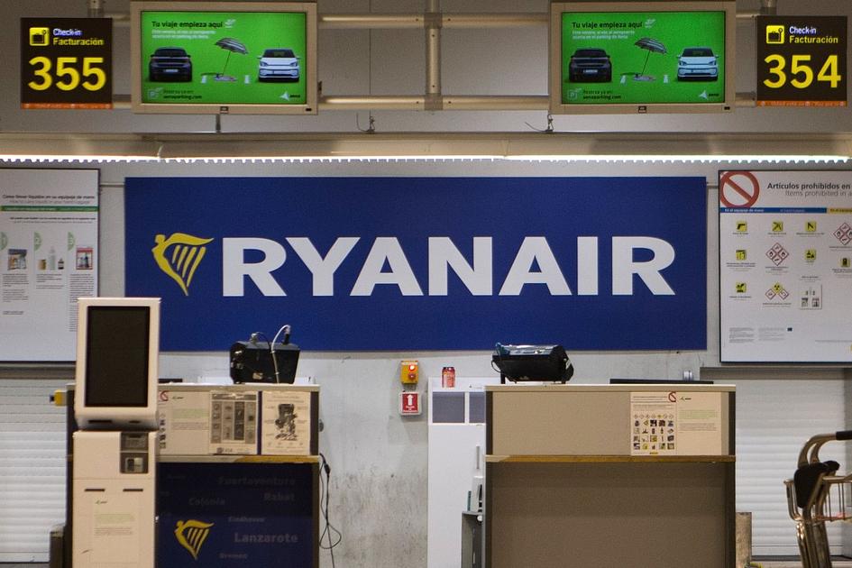 Ryanair flight window blows out, passenger partially ejected and rescued