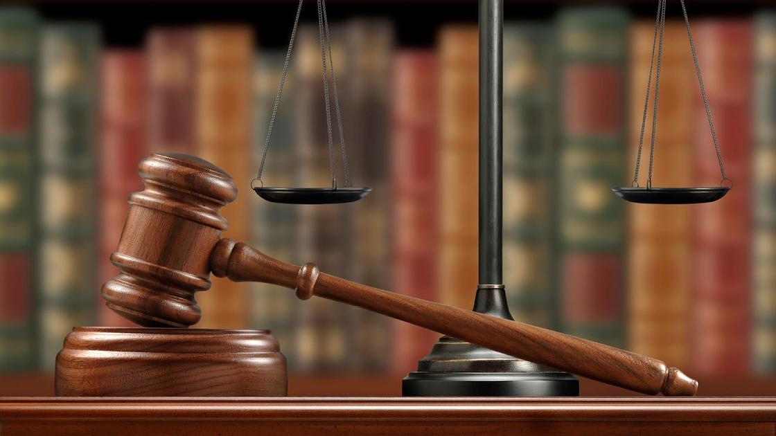 Ex-explorador de los Titans hallado culpable del asesinato de su novia y bebé