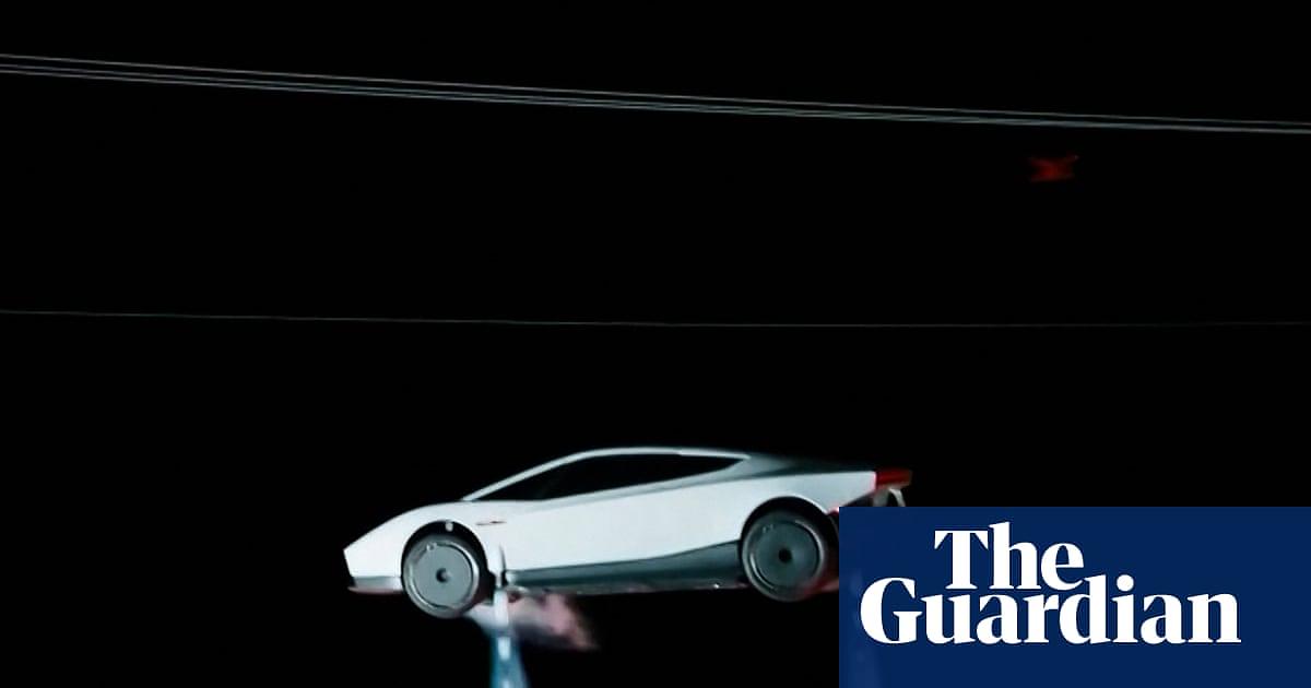 Tesla demonstrates Roadster 2 prototype with SpaceX thrusters in Texas