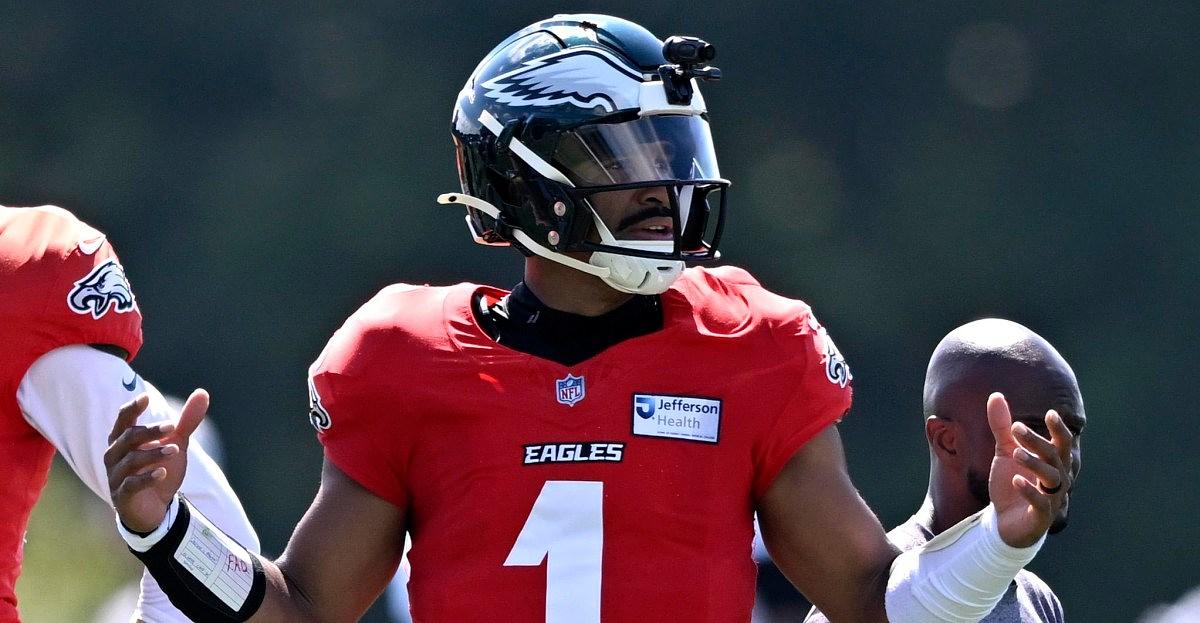 Eagles edge Patriots in joint practice as Hurts scores two TDs