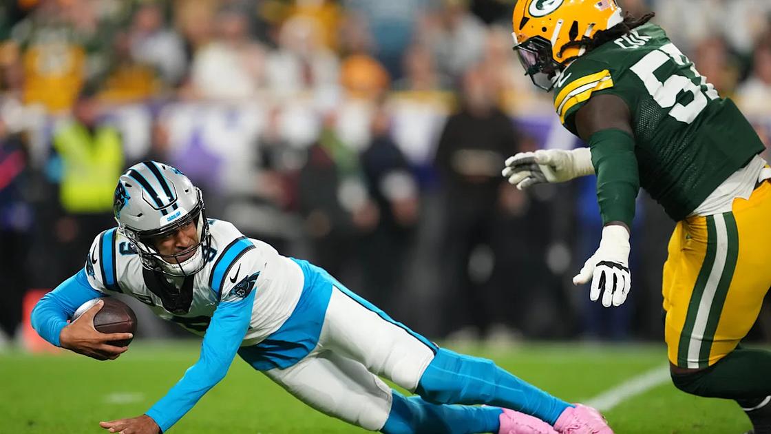 Packers rally to beat Panthers 27-19 on Night