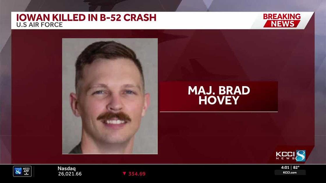 Eight Killed When U.S. B-52 Crashes After Takeoff at Edwards AFB