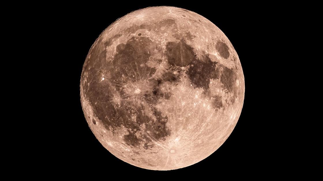 Moon's Phases from Waning Crescent to Full and Eclipse Events