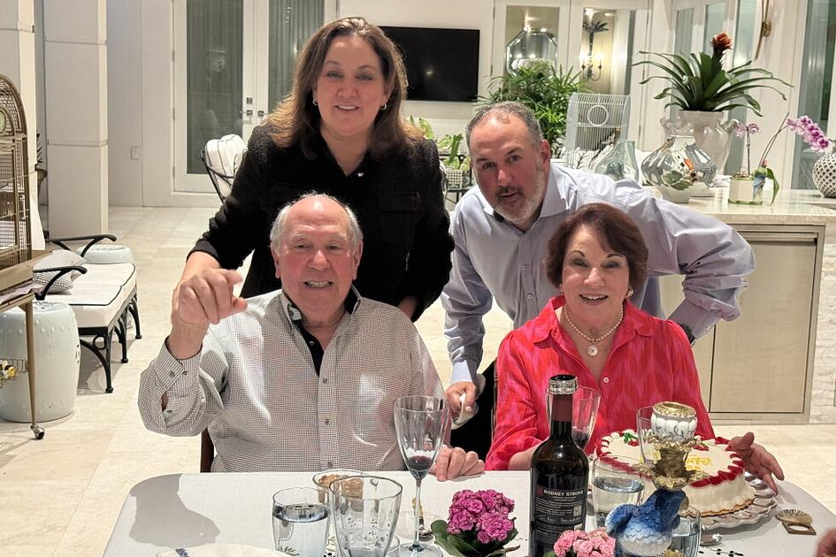 Four relatives recovered dead after missing plane off Bahamas
