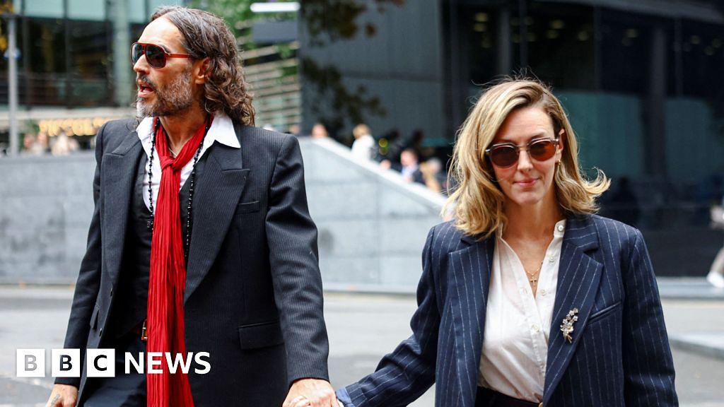 Laura Brand testifies, calling Russell Brand kind and devoted father