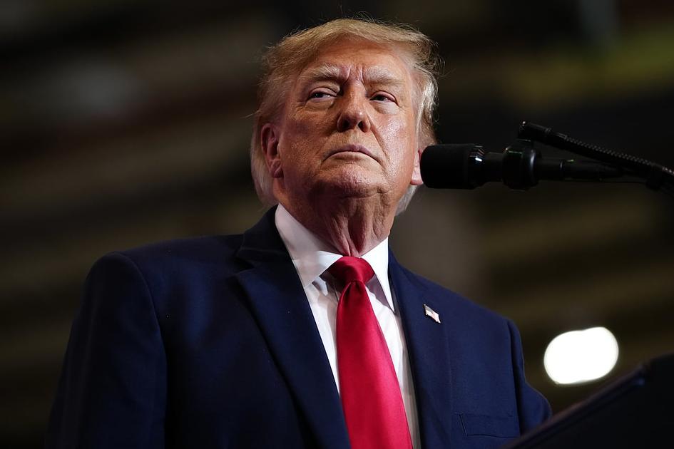 Рейтинг одобрения Трампа падает до исторического минимума перед выборами 2026 года