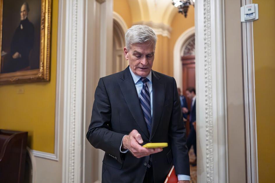Senate rejects second Iran war powers resolution after earlier bipartisan approval