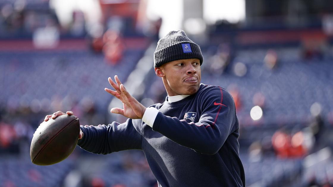 Lions sign Josh Dobbs as backup after Bridgewater retires