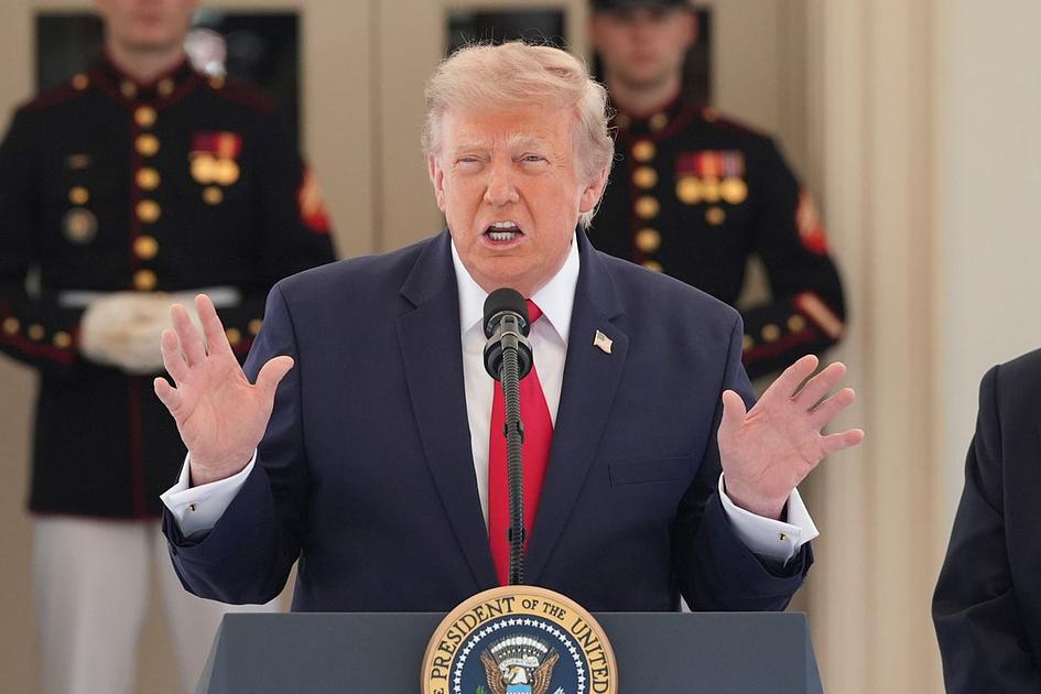 Iranian missile attacks on tankers trigger US strikes and Hormuz fee talks