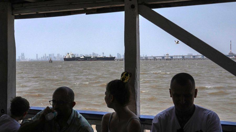 Trump Explored Cooperation with Iran Amid Strait of Hormuz Crisis