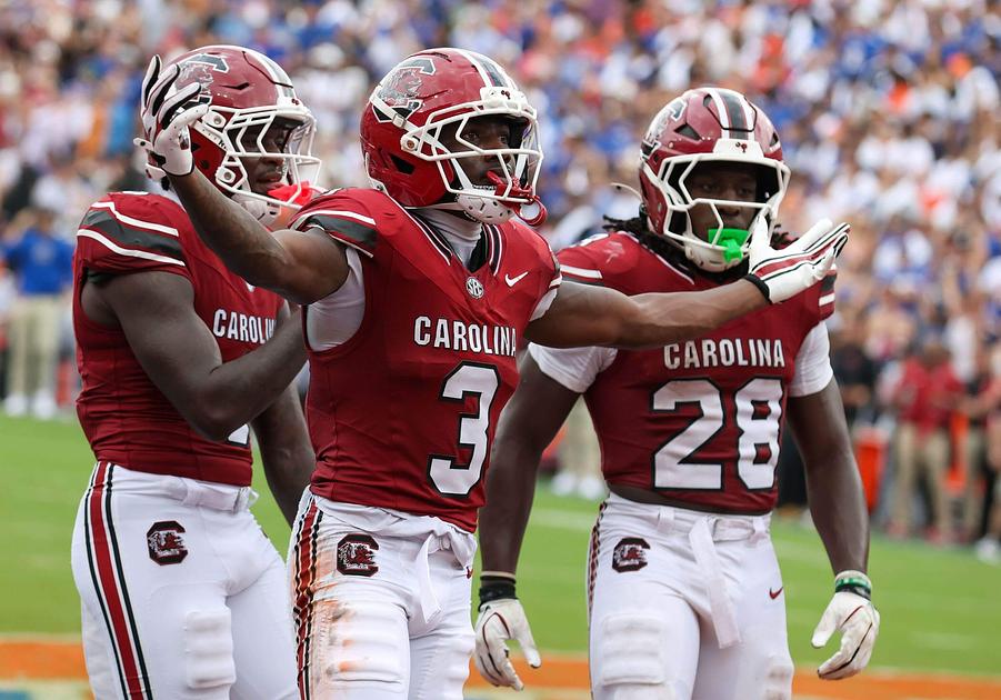 Week 6 college football roundup spotlights trick play, upsets and top matchups