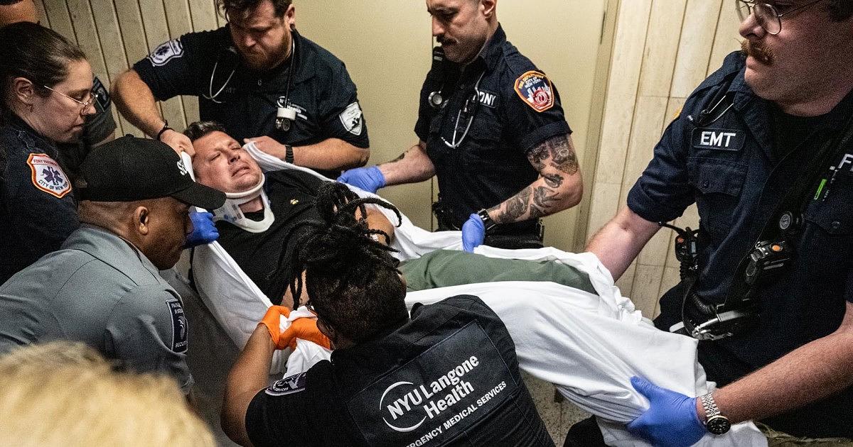 Federal Agents Clash with Journalists at NYC Immigration Court, One Hospitalized