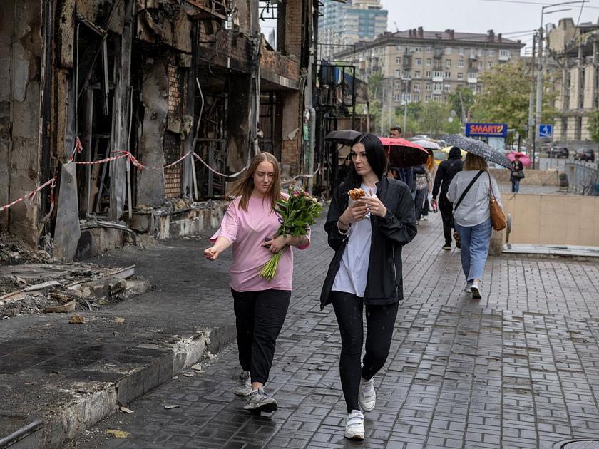 Russian Military Setbacks and Misjudgments in Ukraine