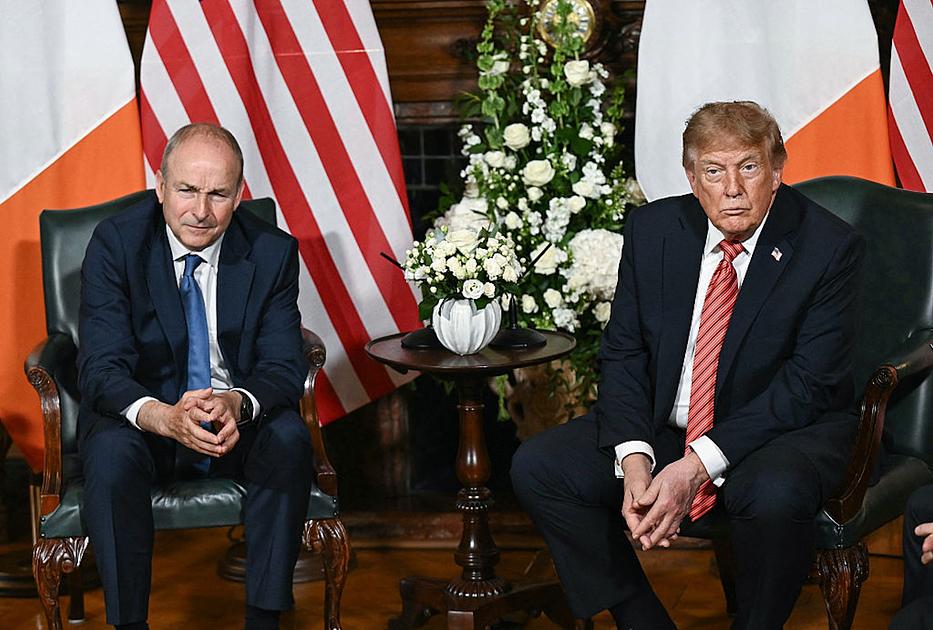 Trump lifts Irish whiskey tariff and backs reunification, sparking diplomatic tension
