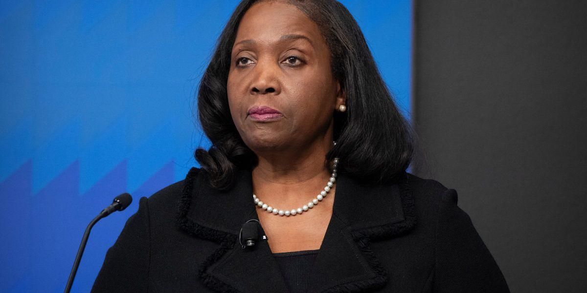White House pushes new bid to fire Fed Governor Cook
