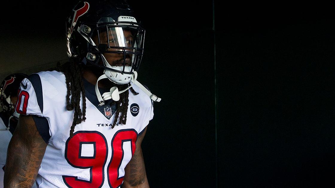 Jadeveon Clowney signs one-year contract to rejoin Houston Texans