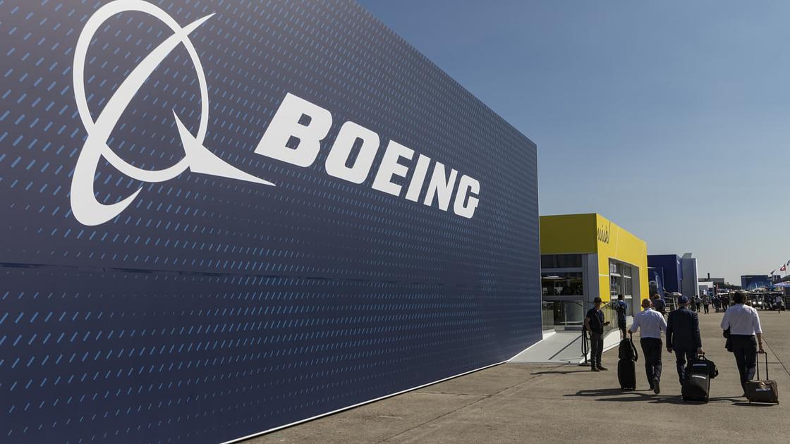 Boeing Defense Workers in Missouri Reject Contract Offer, Continue Strike