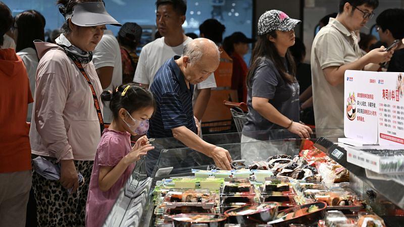China Suspends Japanese Seafood Imports Amid Taiwan-Related Diplomatic Tensions