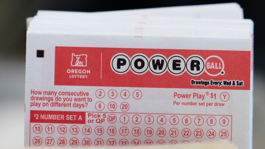 Powerball jackpot hits $1 billion for draw