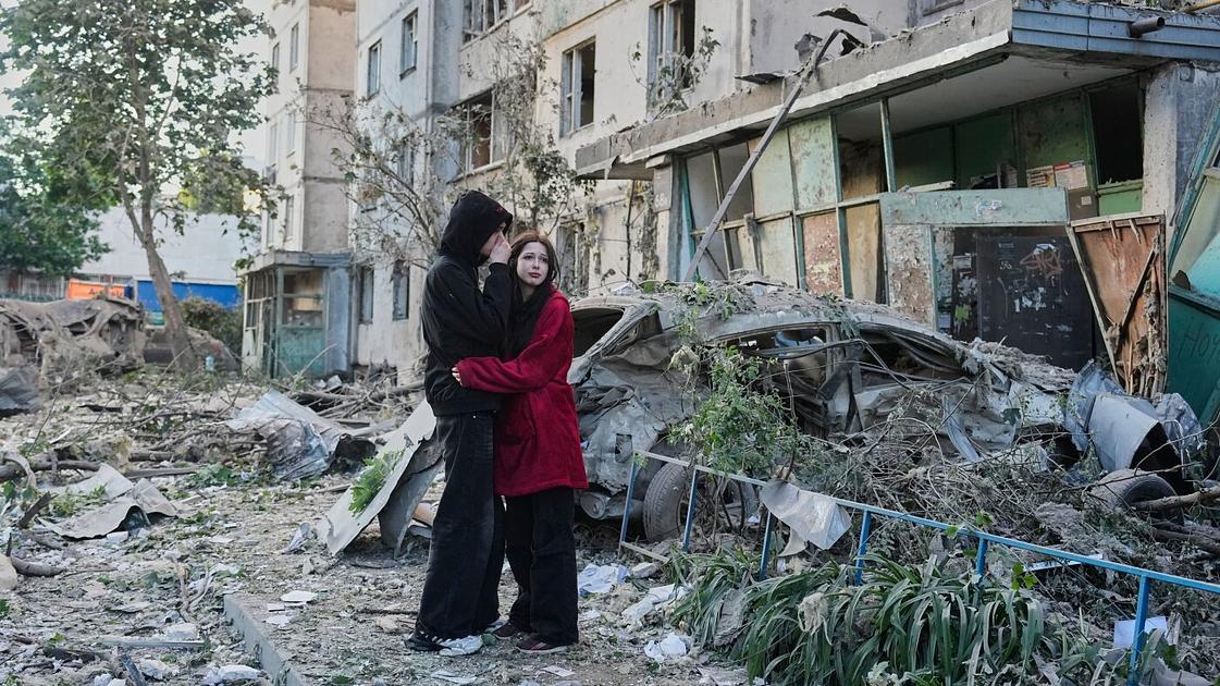 Russian Missile and Drone Strikes Kill 22 in Ukraine