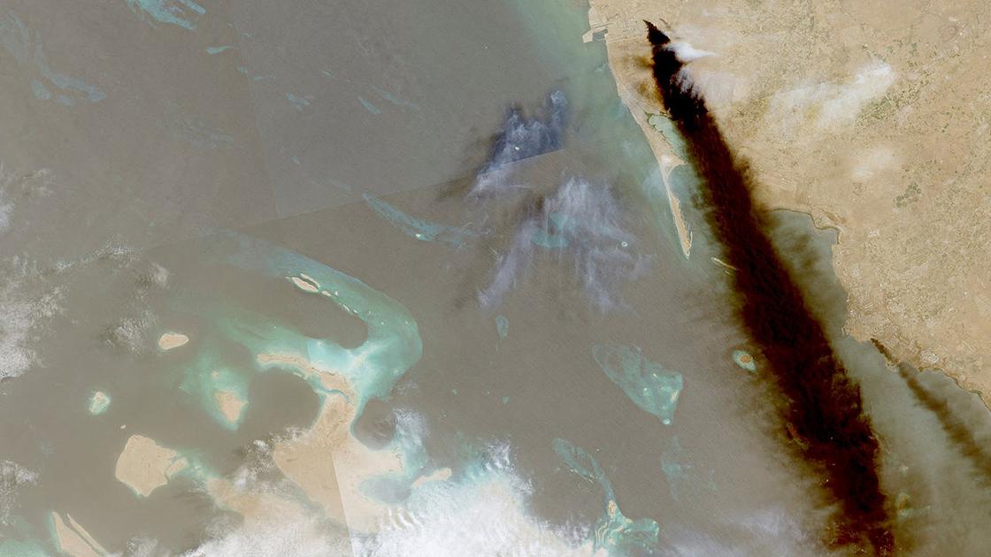 Houthis claim drone strike on Saudi refinery and attack on Mokha port