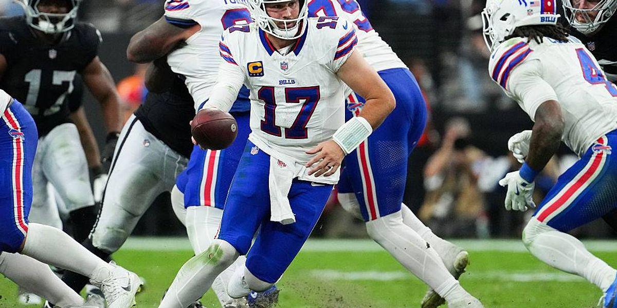 Bills beat Raiders 33-30 to reach 5-1 record
