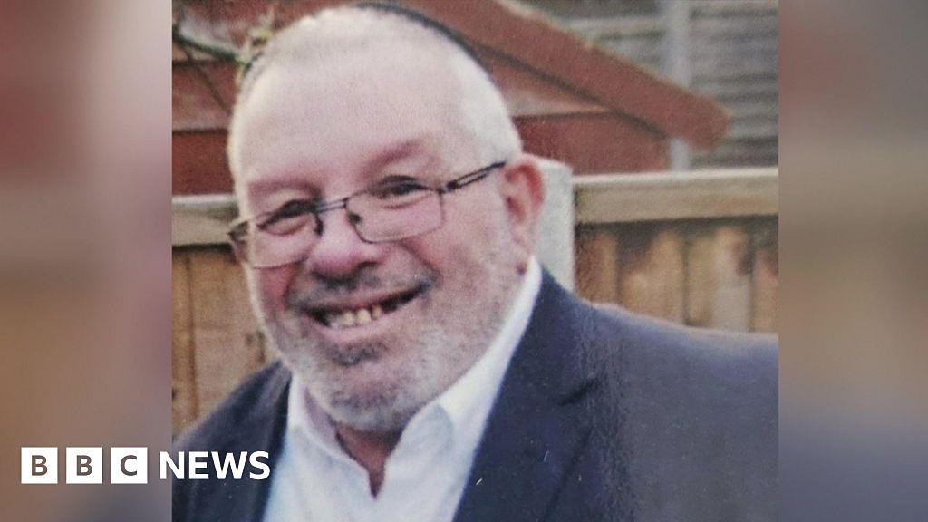 Hundreds Gather to Mourn Victim of Manchester Synagogue Attack