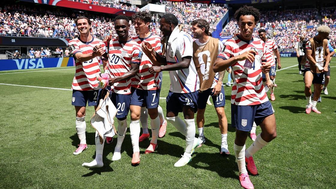 U.S. Men’s Soccer Advances to World Cup Round of 32 After Australia Win