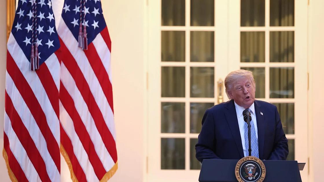 Trump califica a LeBron James de «total desgracia» por su calentamiento durante el himno