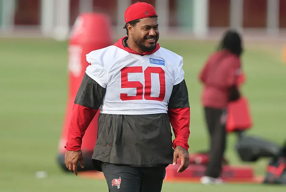 Buccaneers add depth with Vita Vea one-year extension