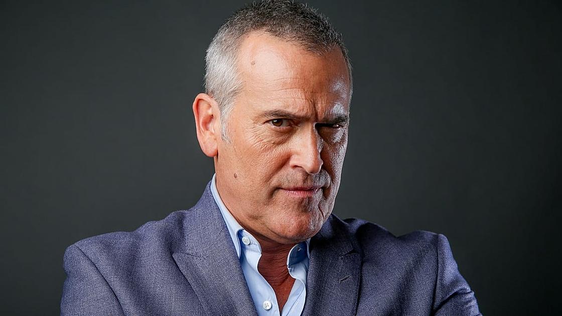 Bruce Campbell Reveals Five-Year Cancer Prognosis on Podcast