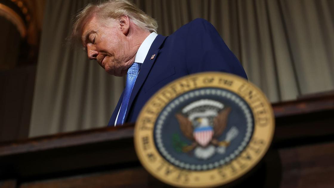 Trump’s approval hits record low as economic pessimism rises