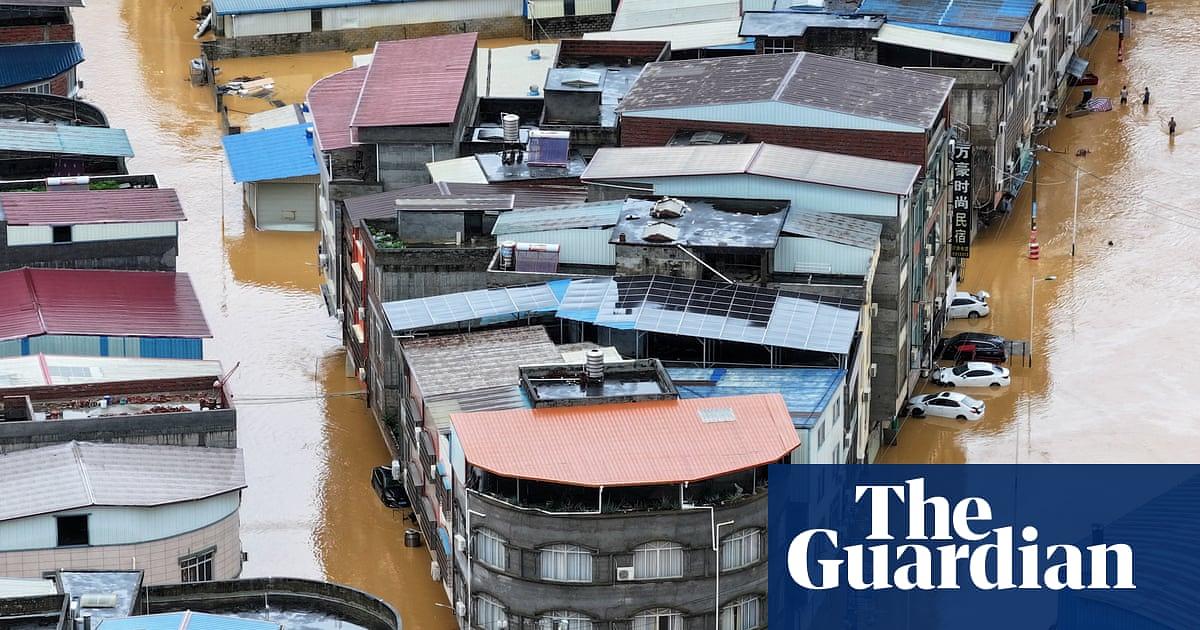 Typhoon Maysak kills two, triggers mass evacuations in Guangxi