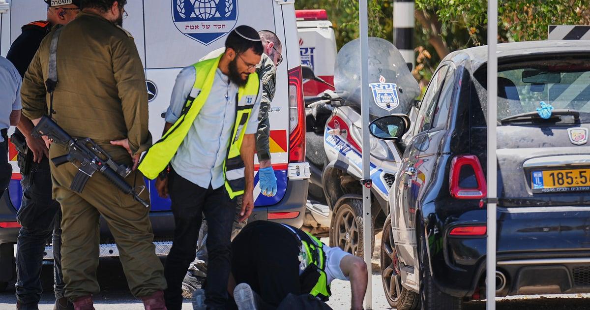 Israeli police kill Palestinian gunman after central Israel shootings leave one dead, five injured