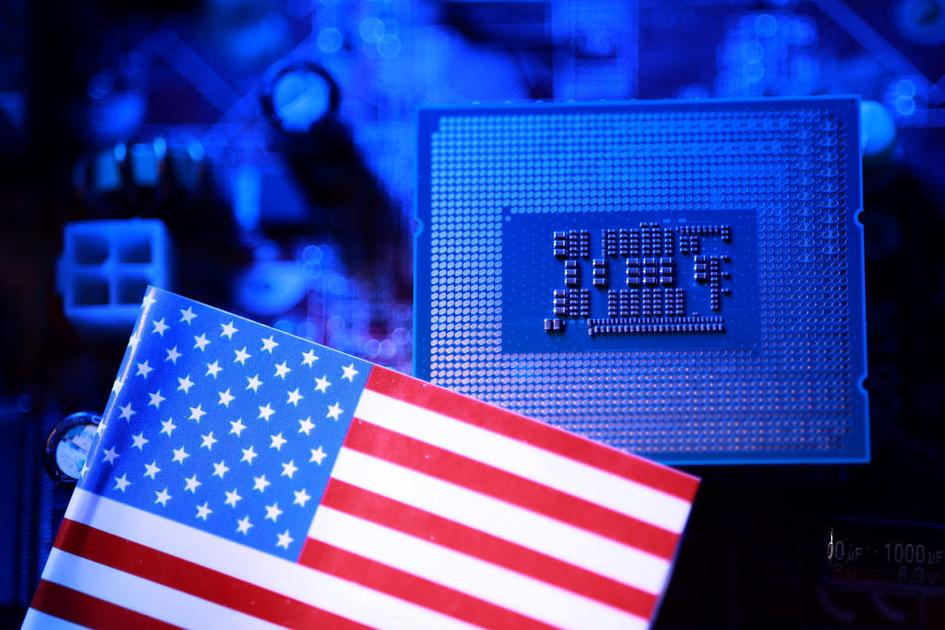 U.S. Government Seeks 10% Stake in Intel Amid SoftBank's $2 Billion Investment