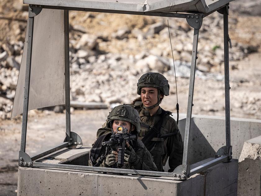 Israeli Forces Displace Thousands in Hebron Ahead of Elections