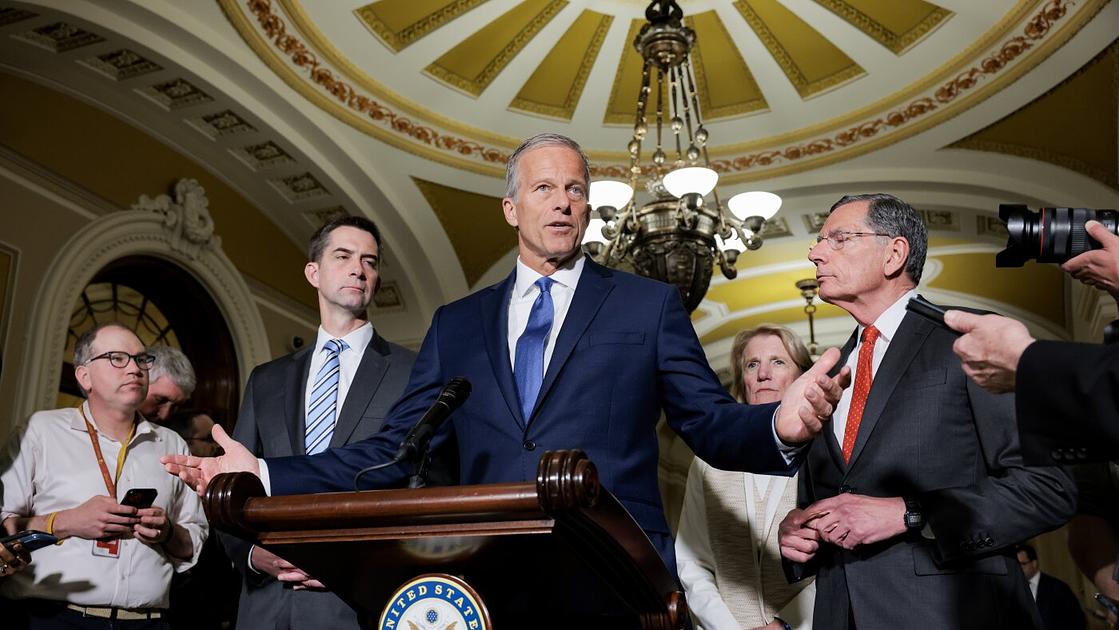 Republican Disputes Delay Immigration and White House Security Funding