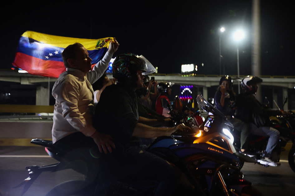 María Corina Machado announces plan to return to Venezuela