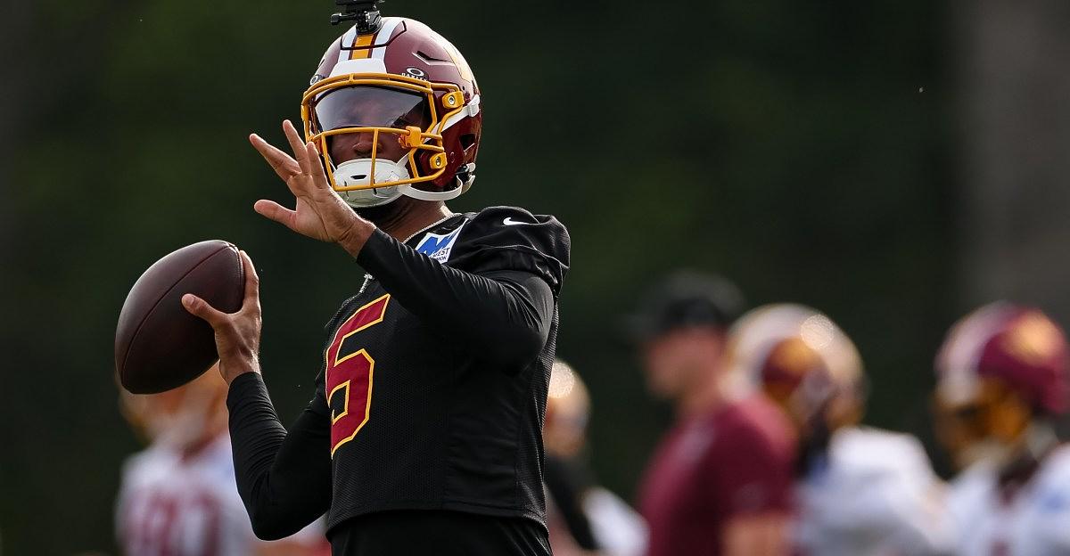 Daniels praises chemistry with new Commanders receiver Stefon Diggs
