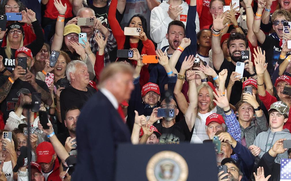 Trump rallies in Syracuse, drawing supporters and protesters