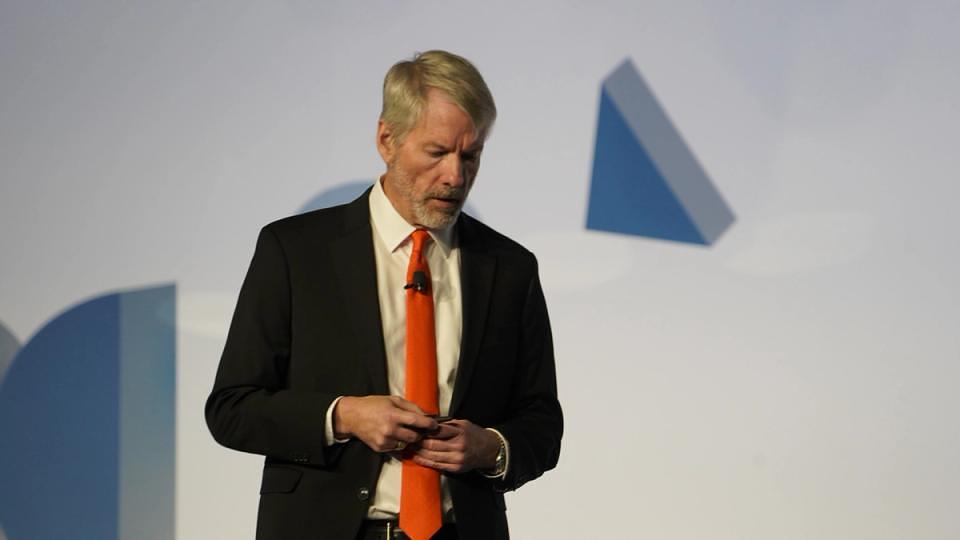 MicroStrategy sells billions in Bitcoin, reports $8.3 billion loss