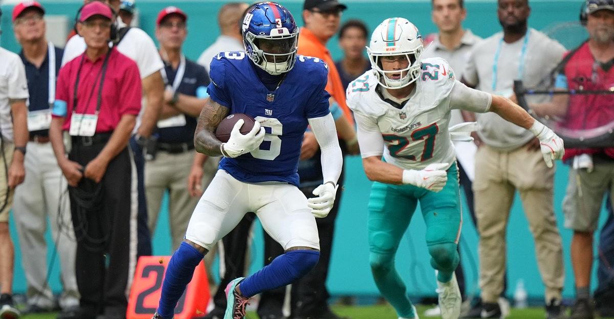 Giants rout Dolphins 26-3 in preseason; PFF praises O-line and defense