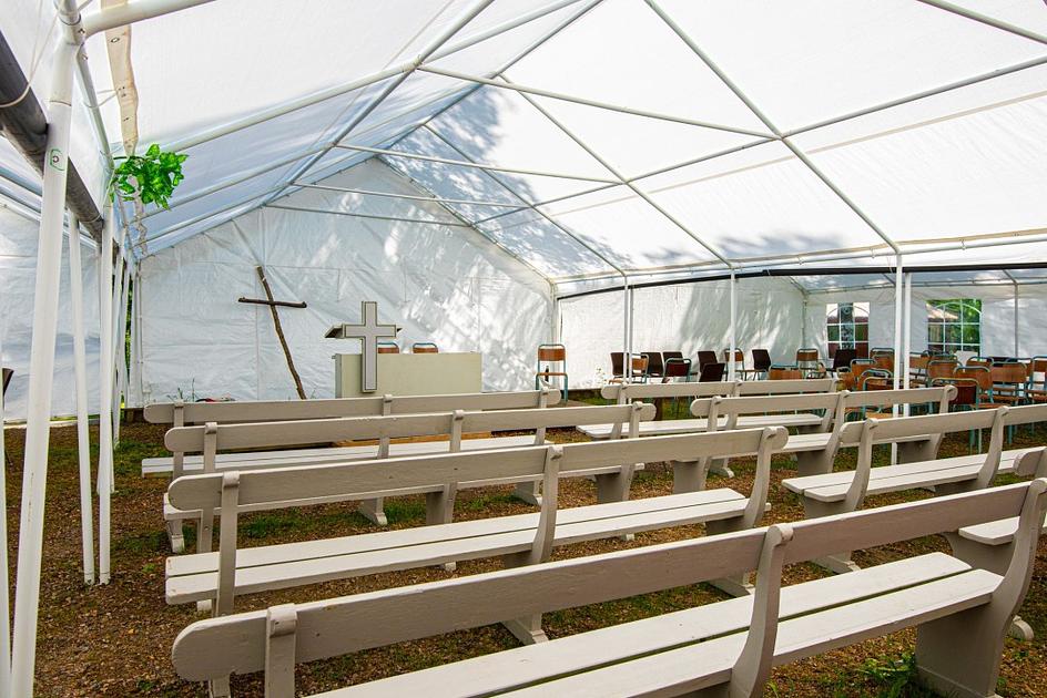 Tent Collapse at Virginia Church Kills One, Injures Over Twenty