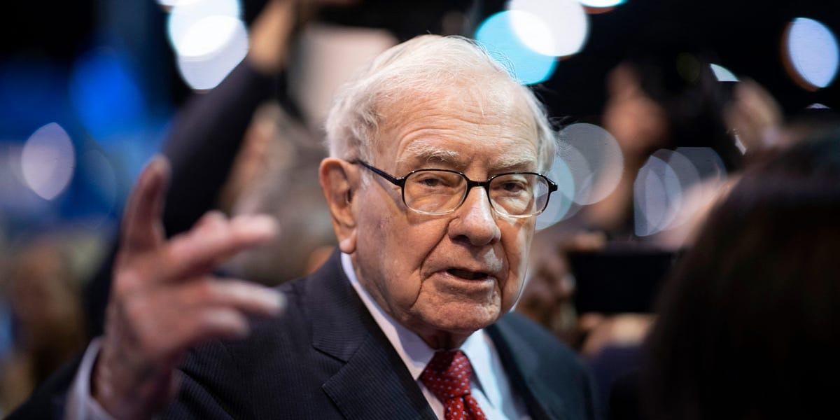 Berkshire Hathaway Reports Decline in Q4 Operating Earnings Amid Leadership Transition