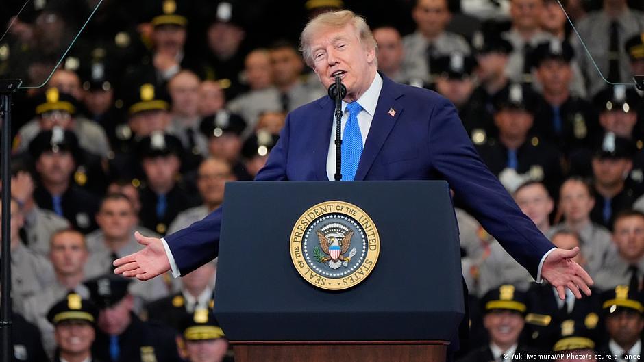 Trump vows to declare Strait of Hormuz U.S. territory amid Iran talks