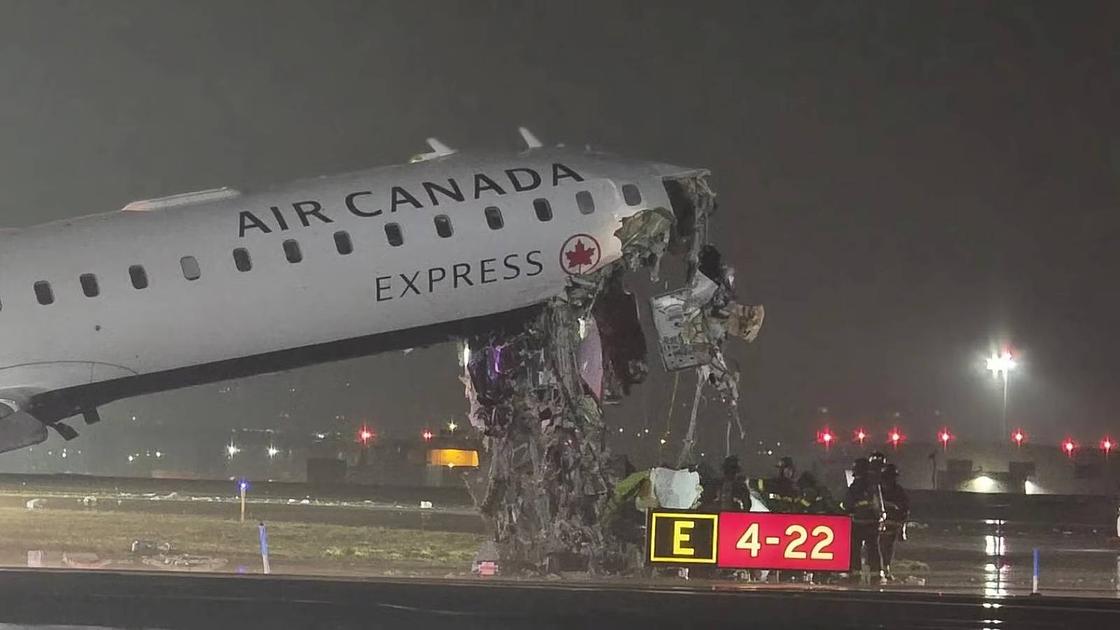 Air Canada Express Flight Crashes into Fire Truck at LaGuardia Airport