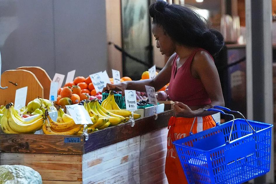 U.S. September job growth slows to 29,000, unemployment rises to 4.2%